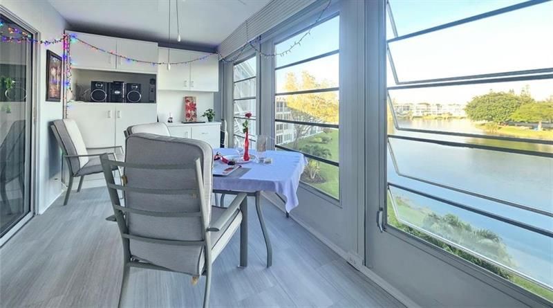 4106 Cambridge E 4106