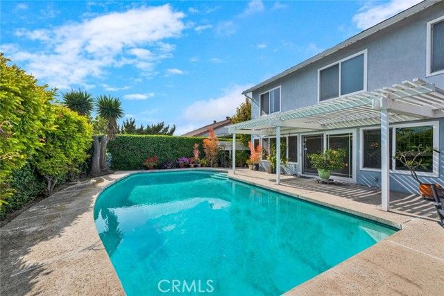 937 Carnation Avenue