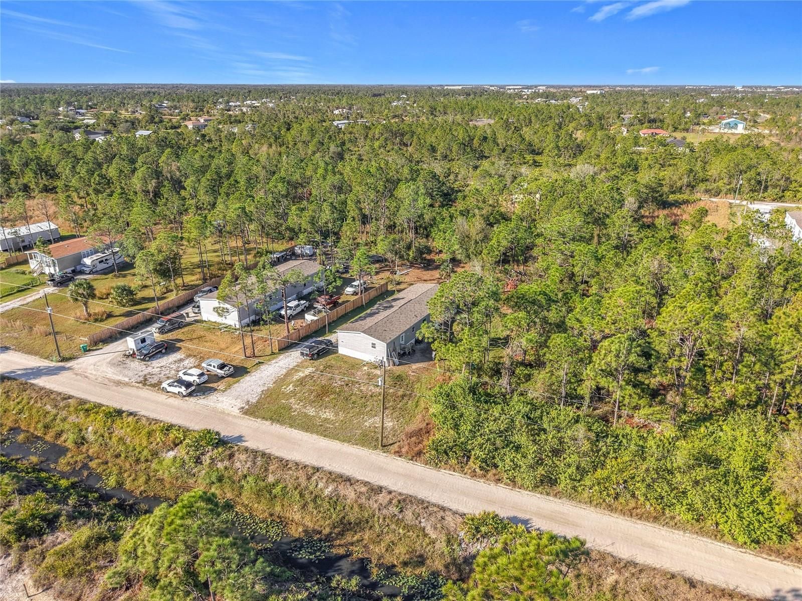 8325 Strasse Boulevard