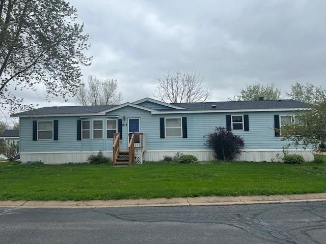 611 Opal Circle