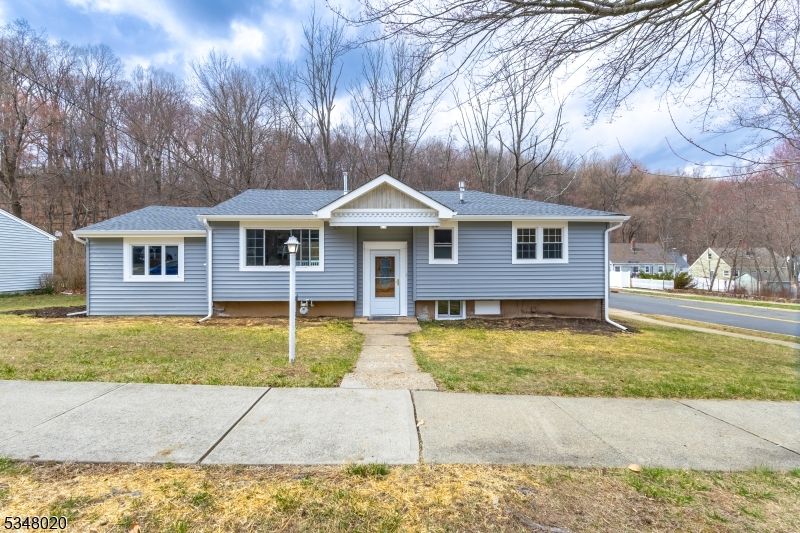 135 Brook Dr