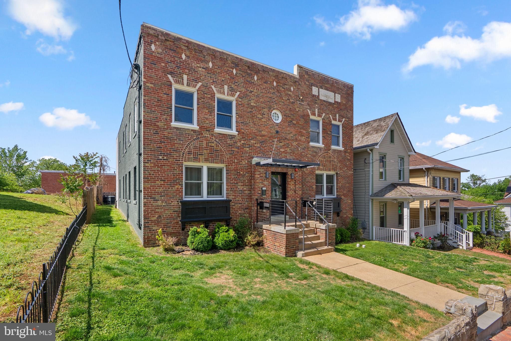 2325 High Street Se 3