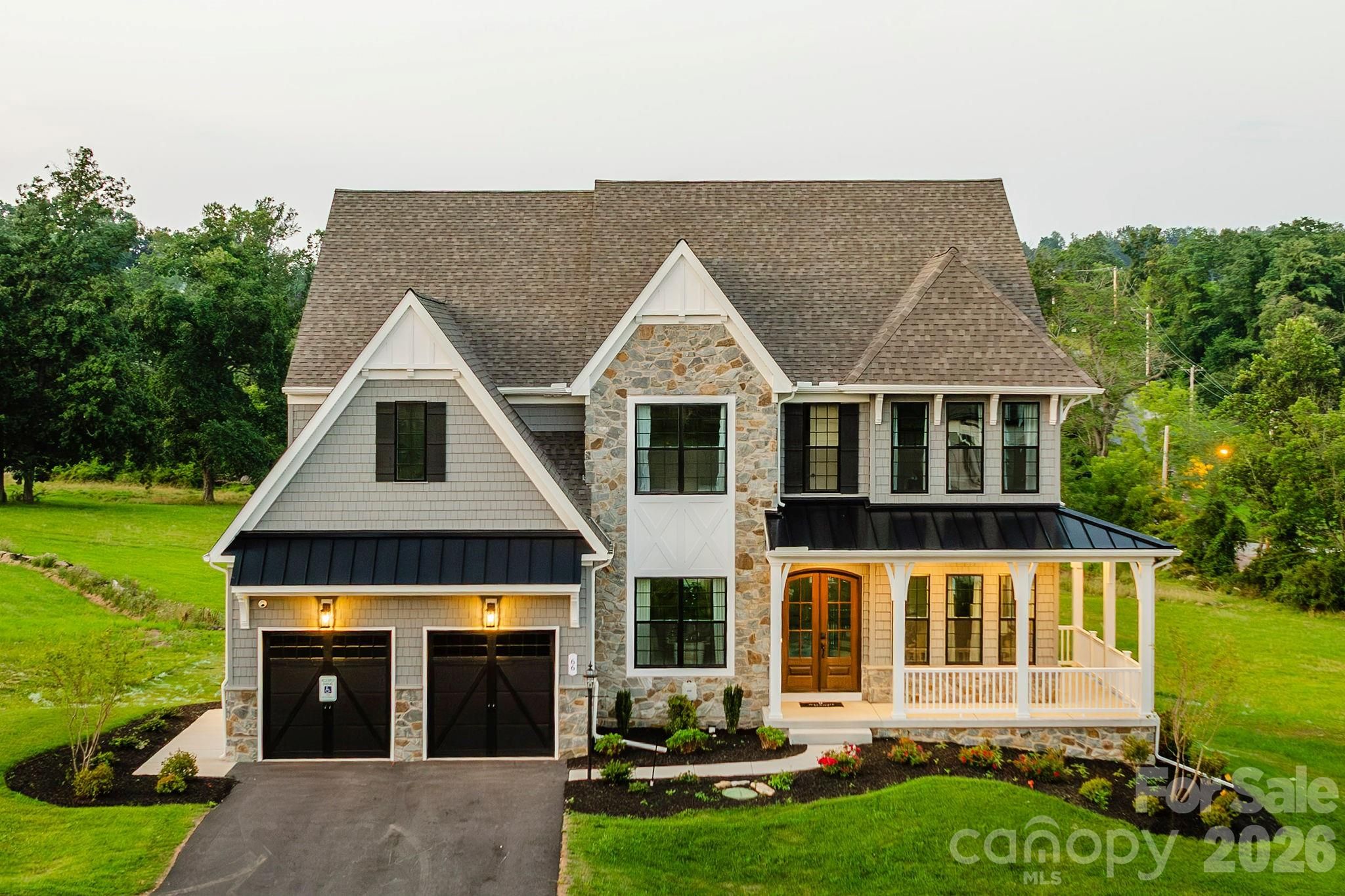 825 Lakeforest Drive Devonshire