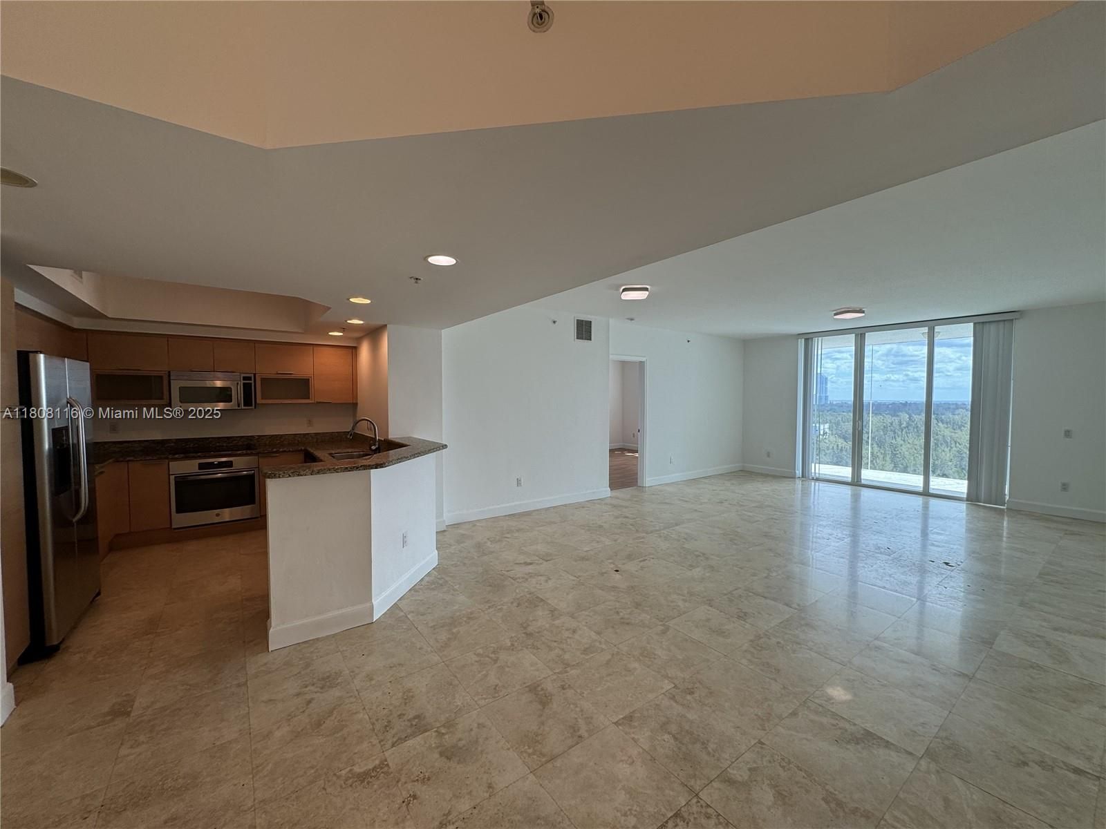 15051 Royal Oaks Ln 1604