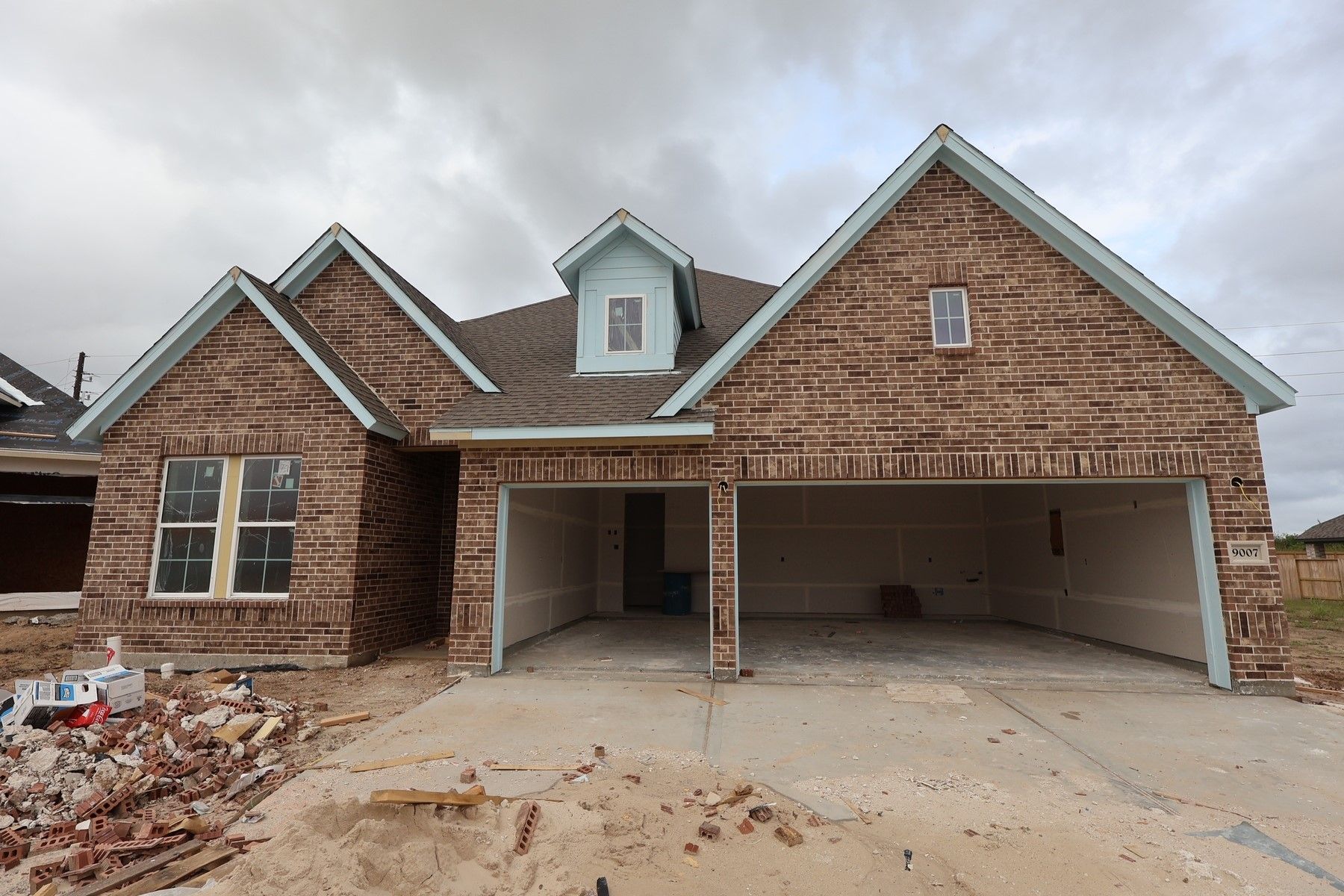 9007 Clear Water Trail