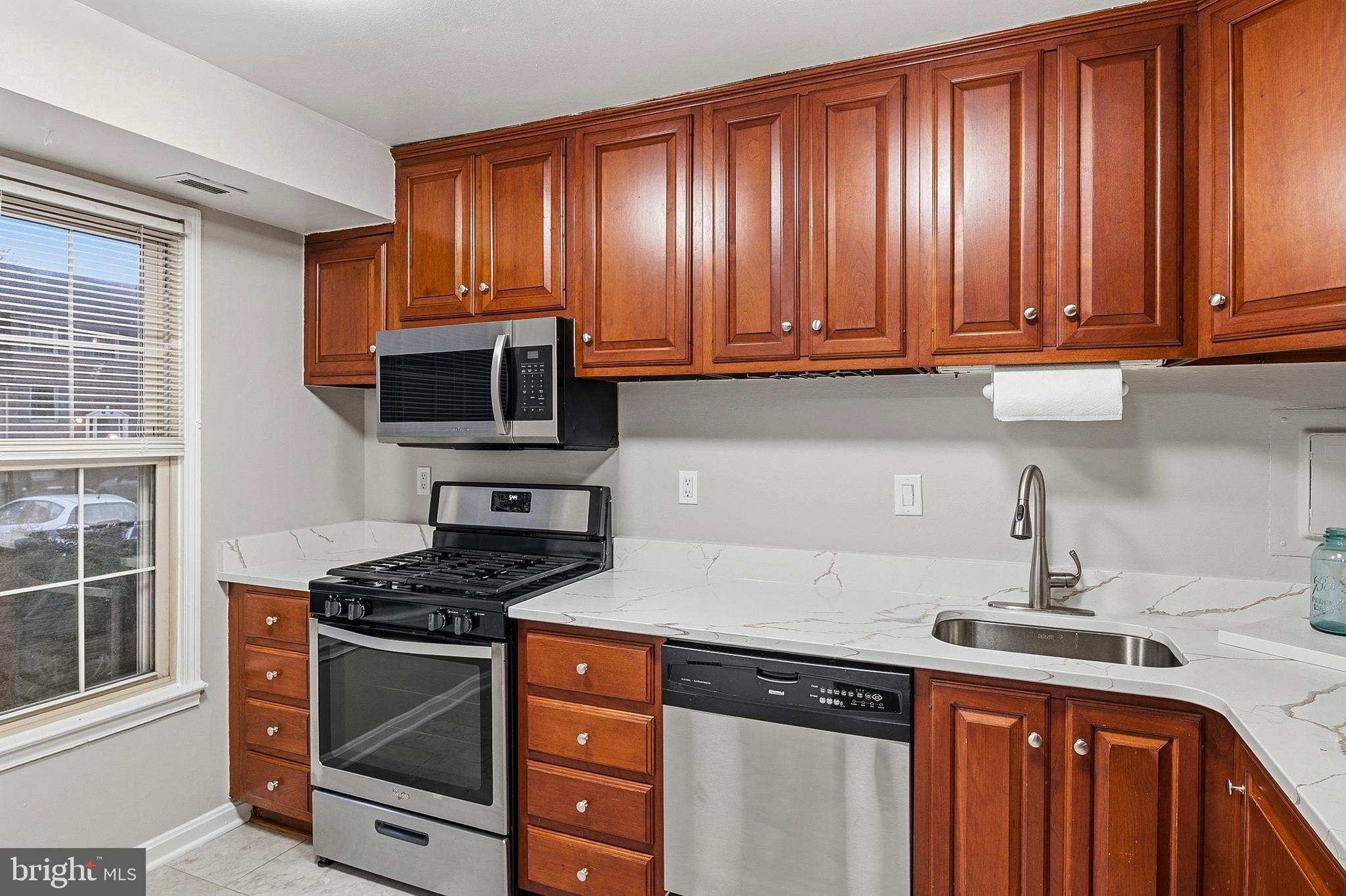 6028 Westchester Park Drive 6028 T-1