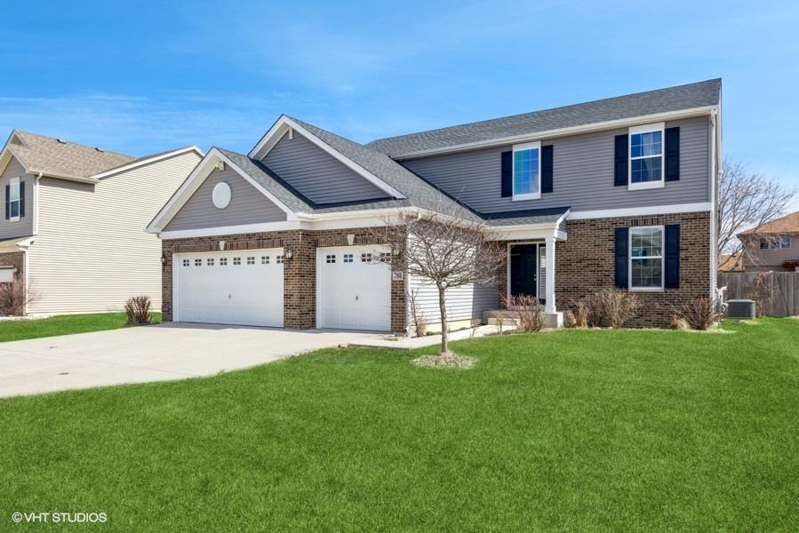 708 Long Ridge Trail