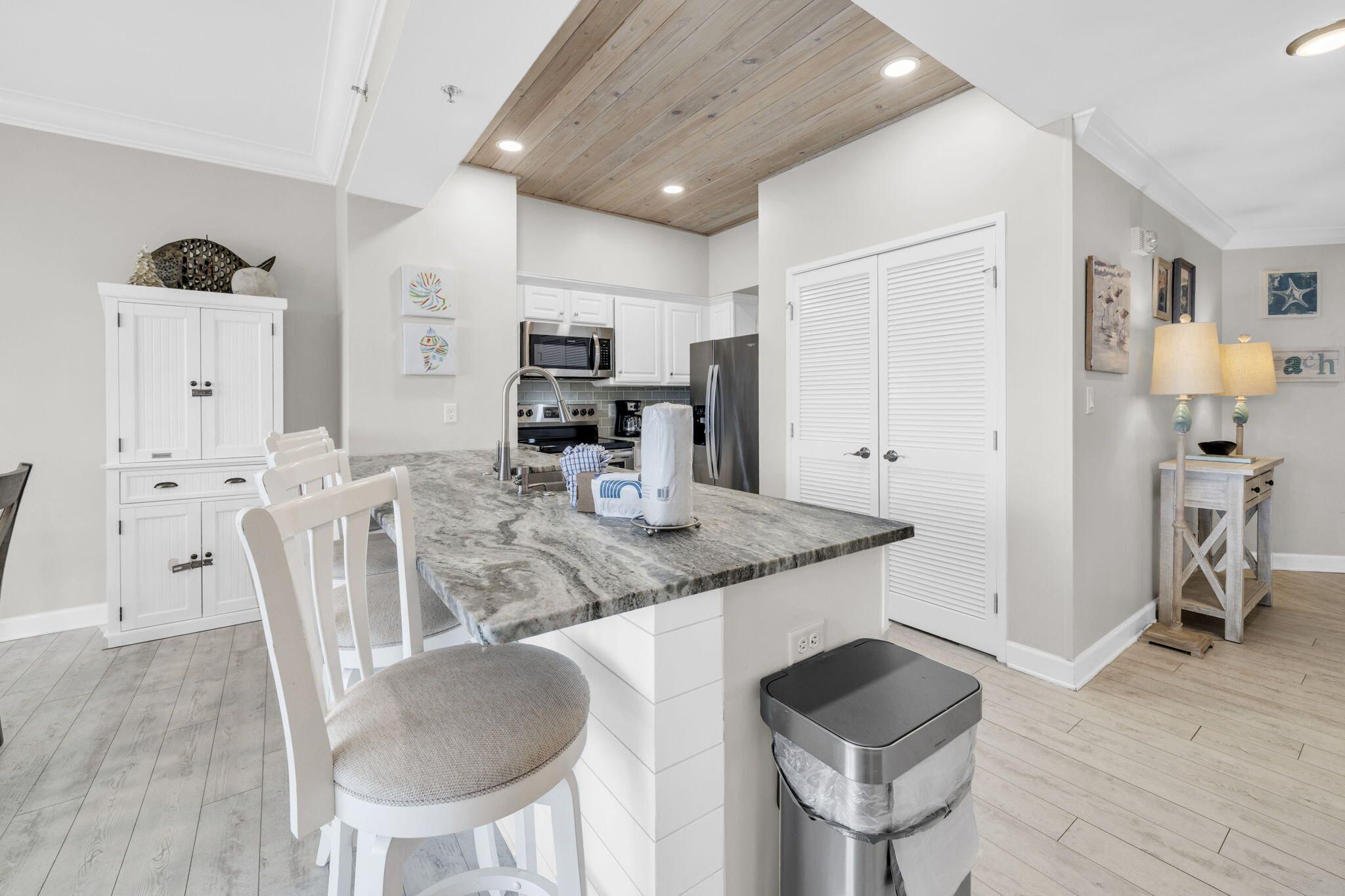 550 Tops L Beach Boulevard # 409