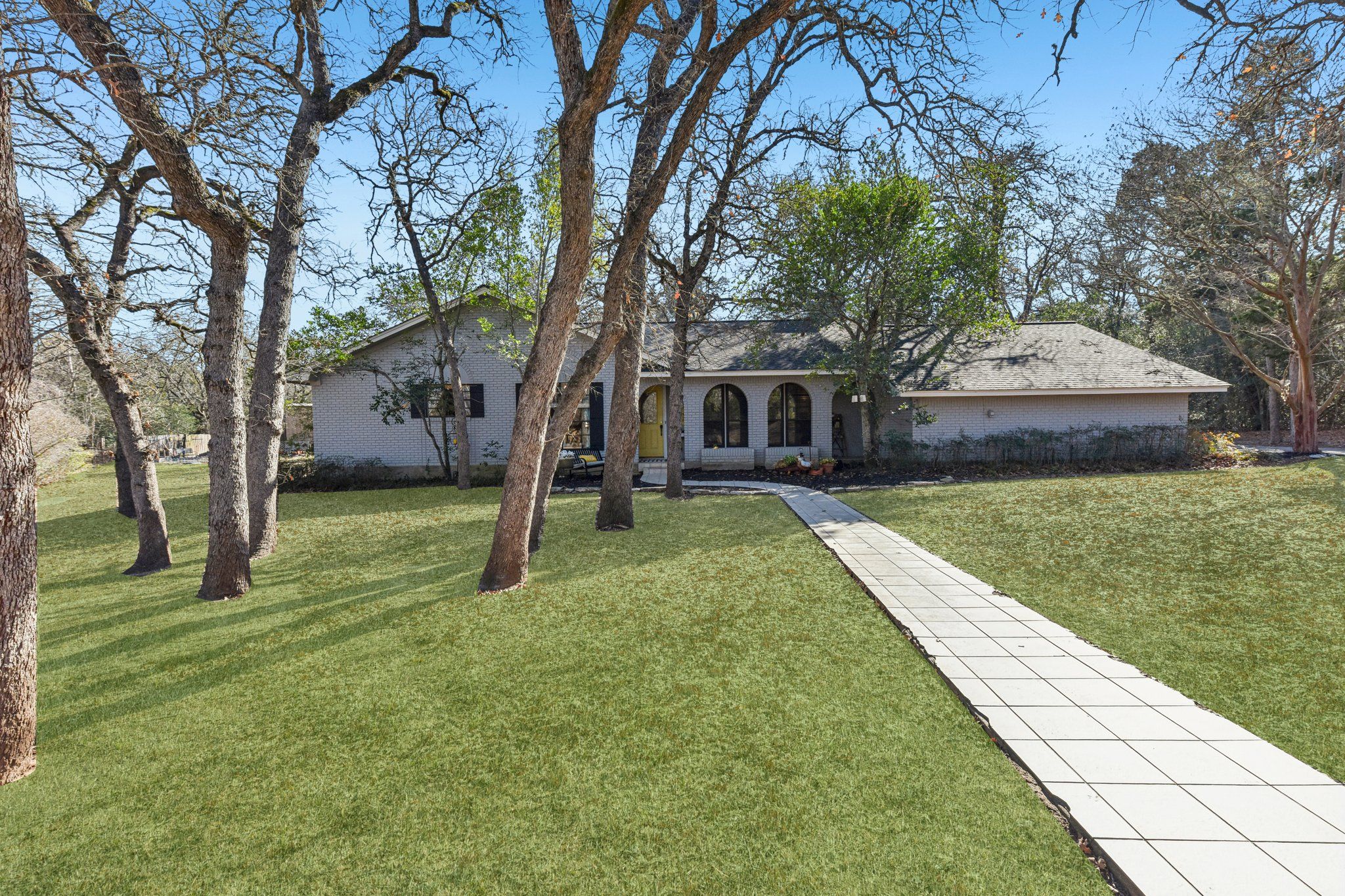 111 Post Oak Drive