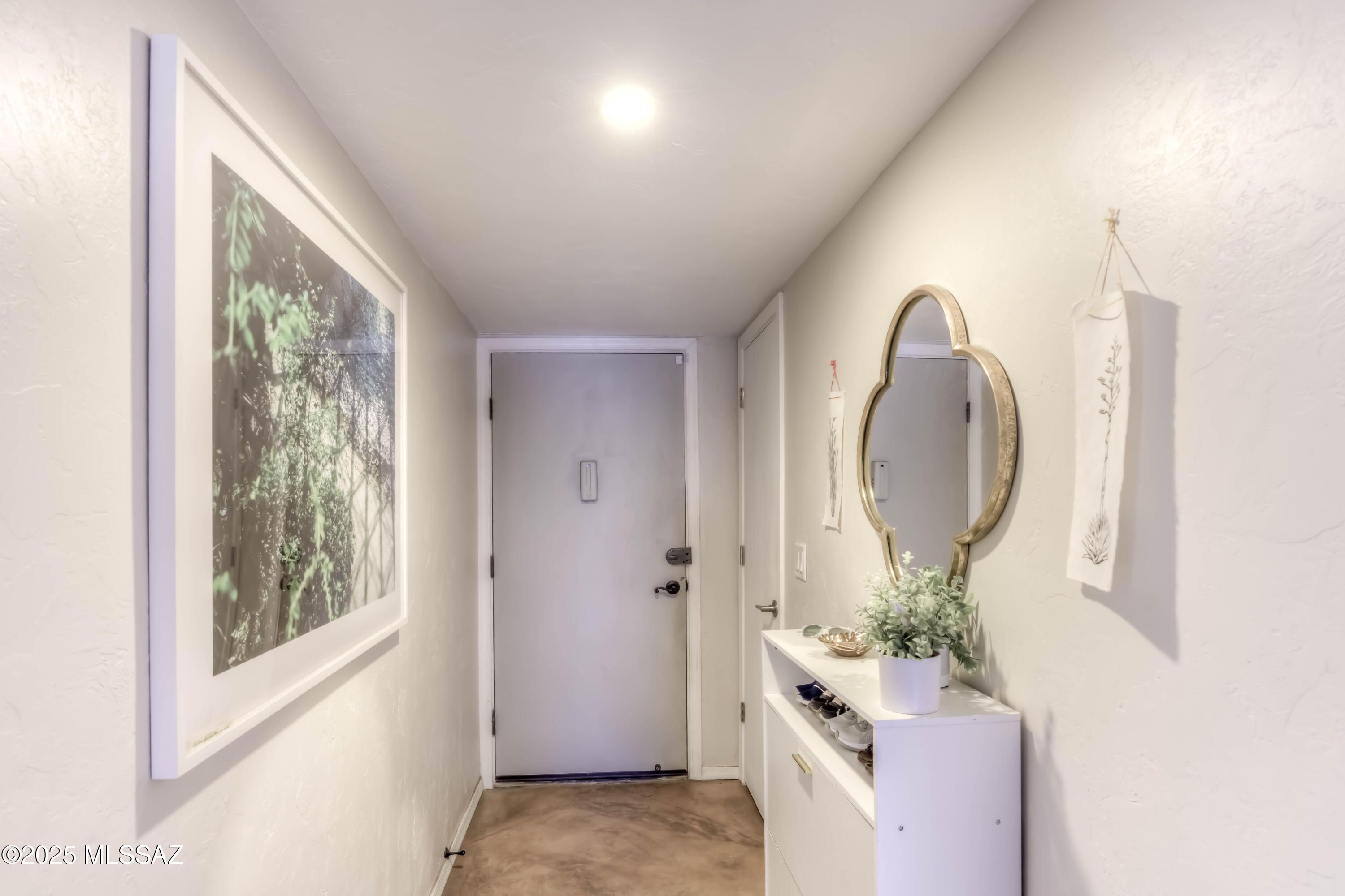 2525 E Prince Road 39