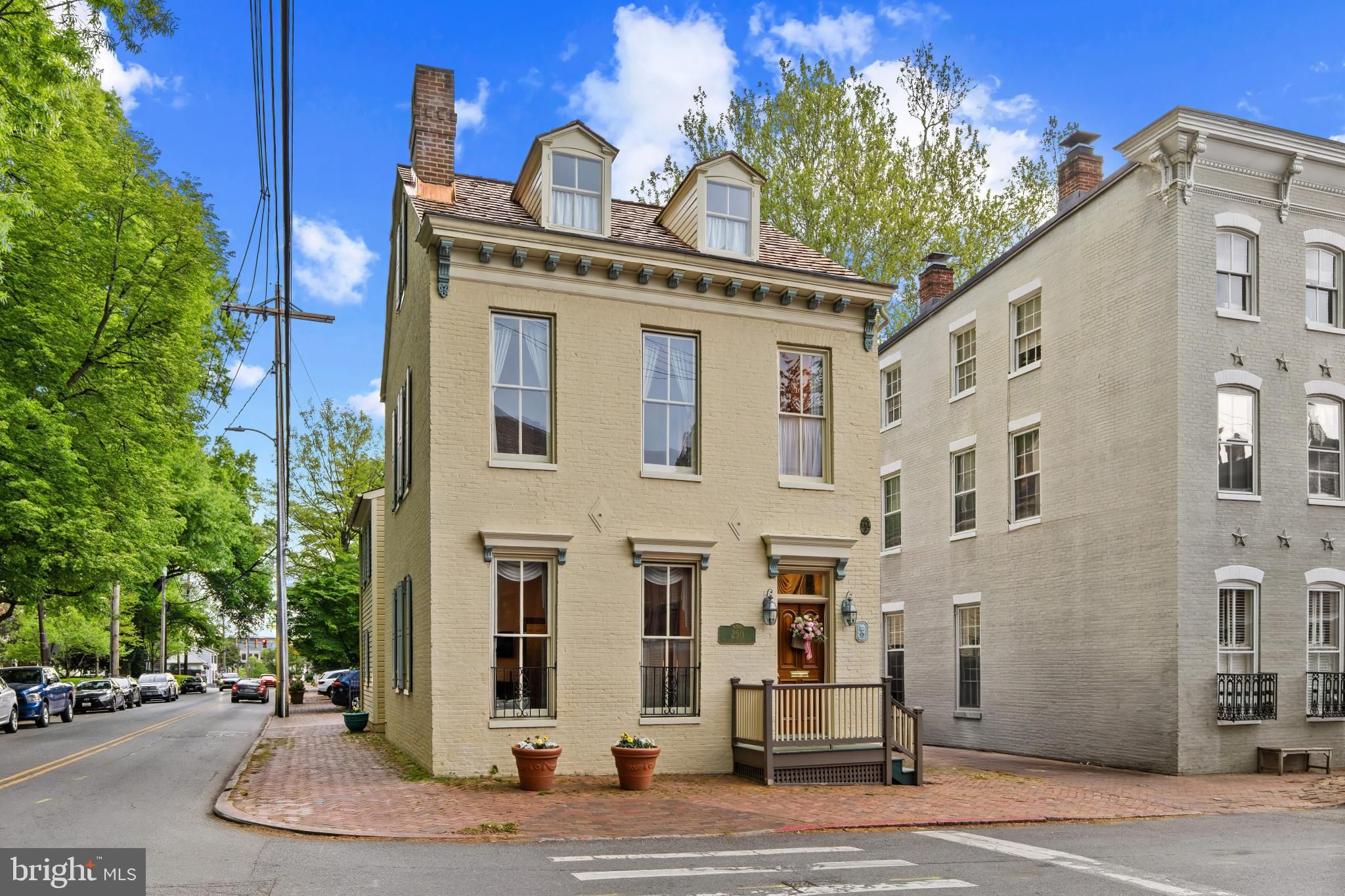 250 Prince George Street