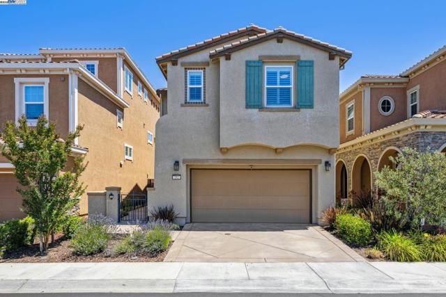 252 Benmore Dr