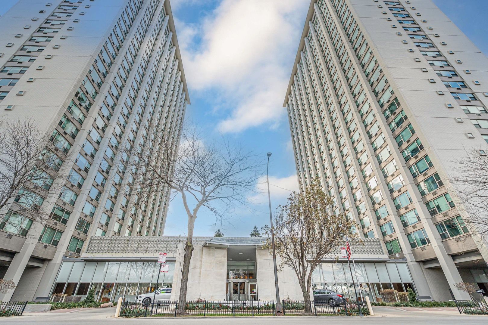 3600 N Lake Shore Drive 2101