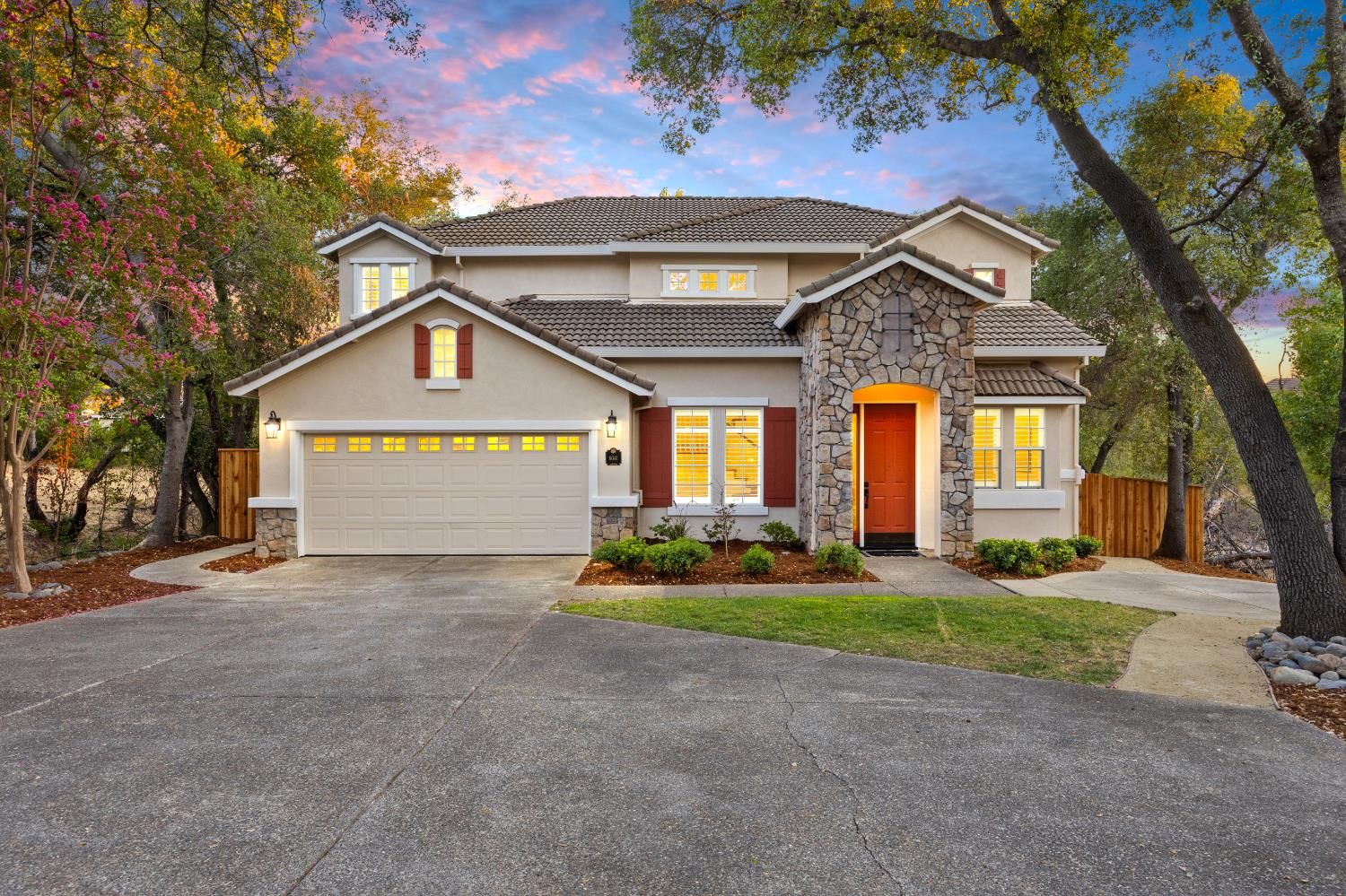 6041 Lockridge Drive