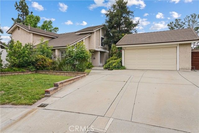 104 Apple Blossom Circle