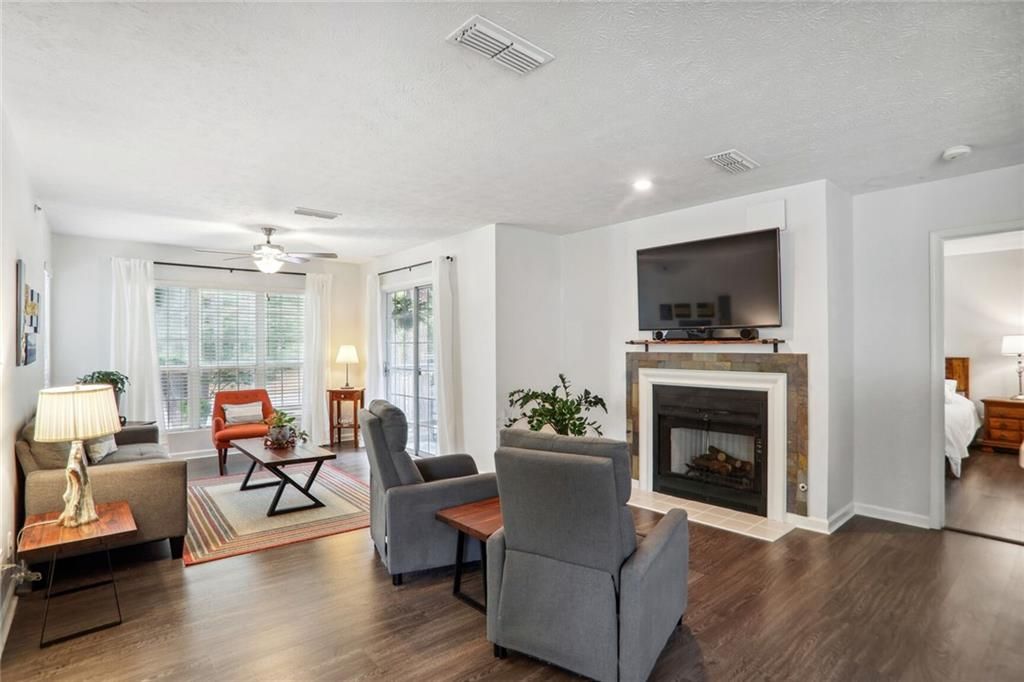 609 Mill Pond Drive Se