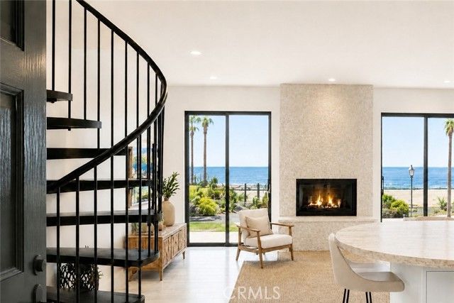 1101 S Pacific C