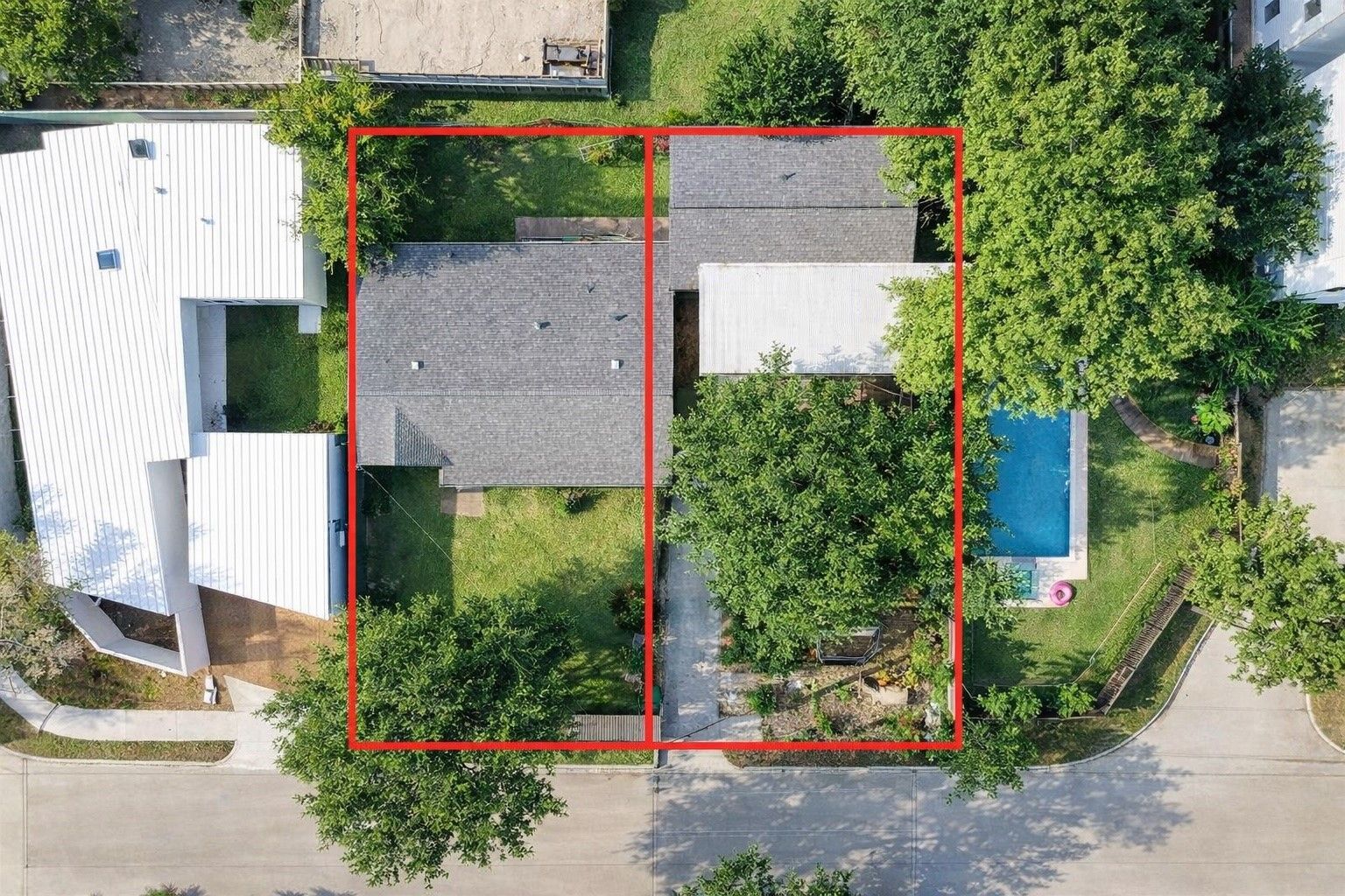 1106/1110 Stude Street