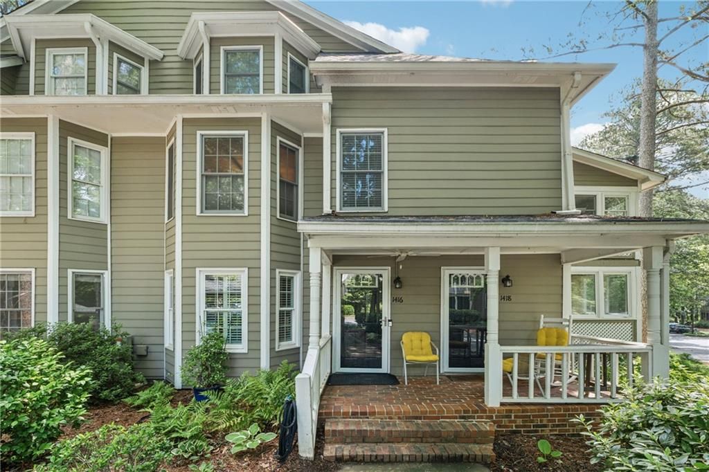 1416 Oakridge Circle