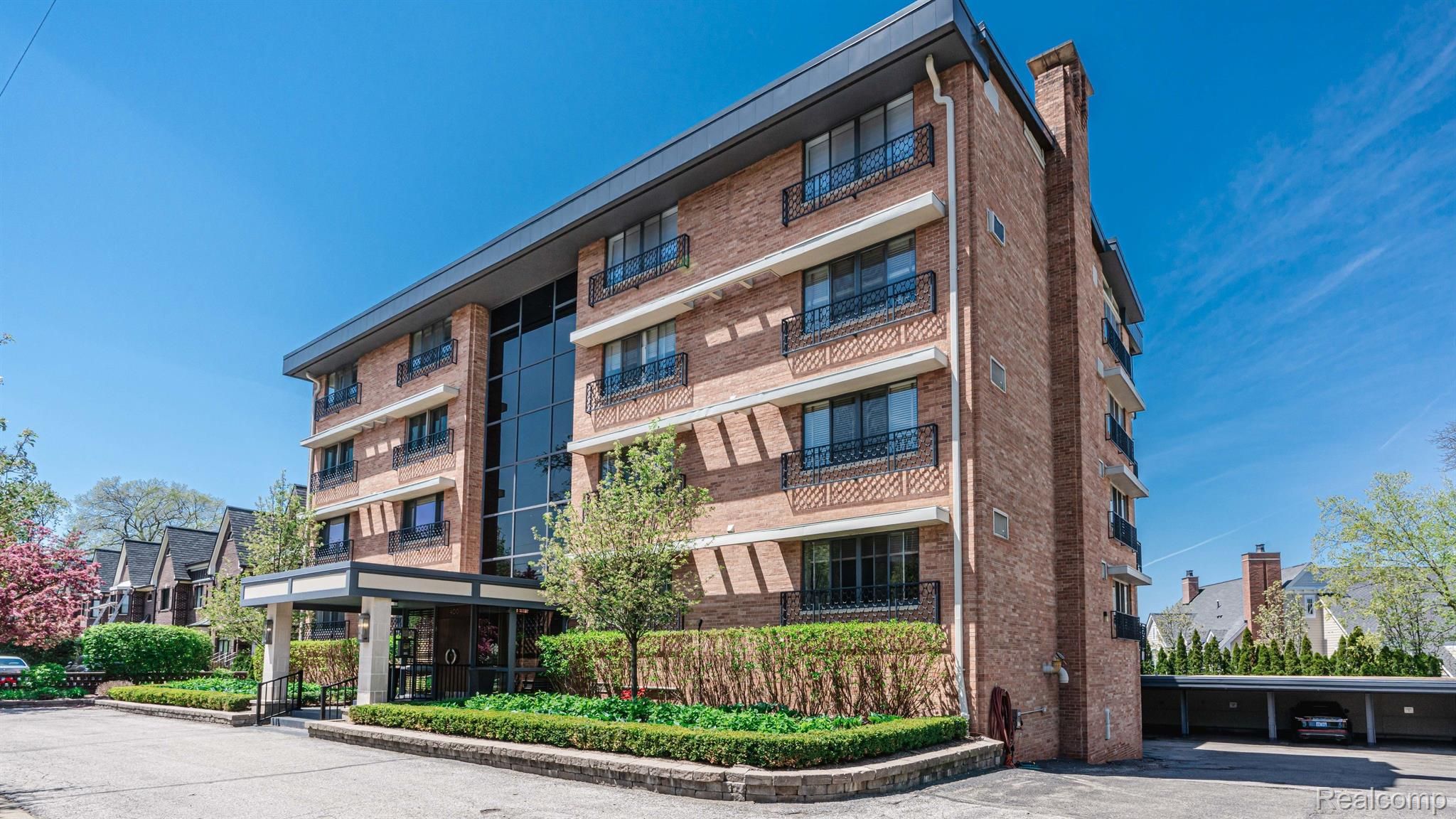 400 Southfield Road 3-C