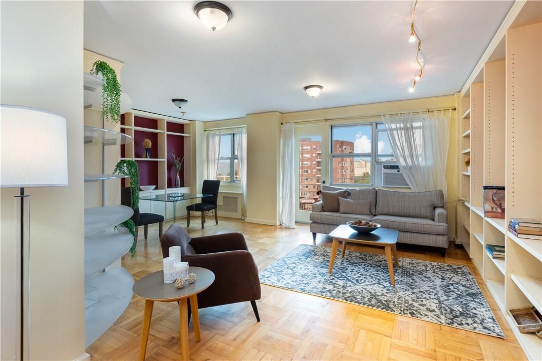 3530 Henry Hudson Parkway 11G