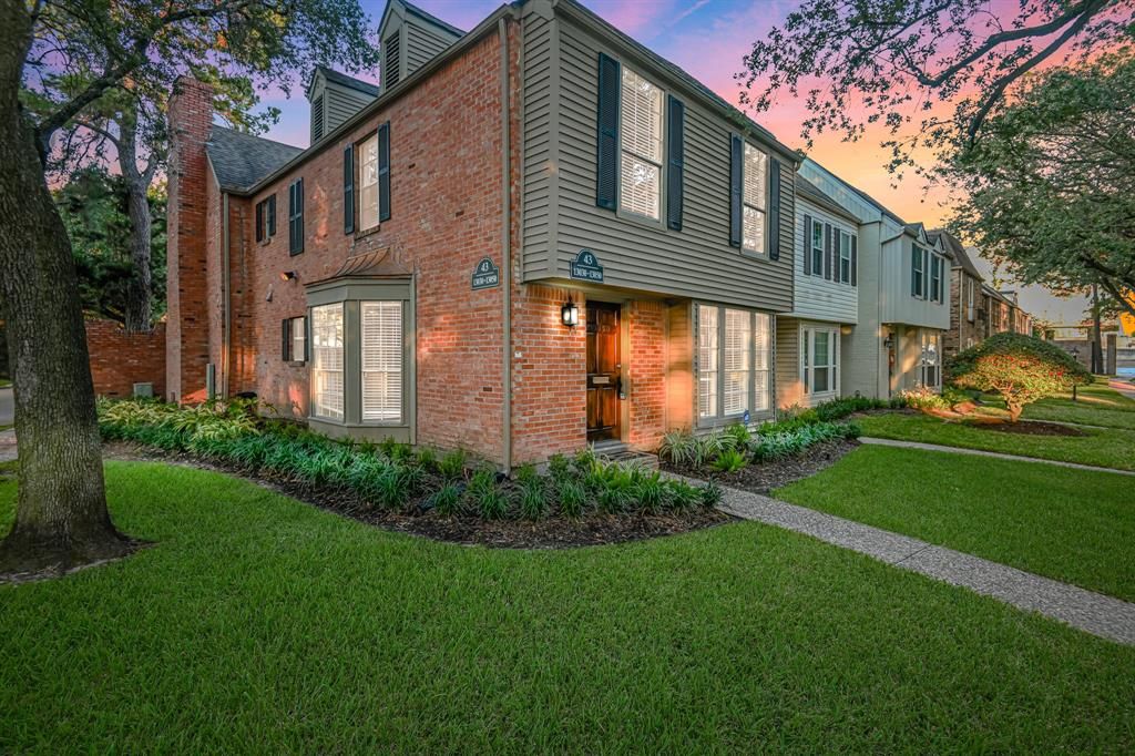 Victorian Village Townhomes