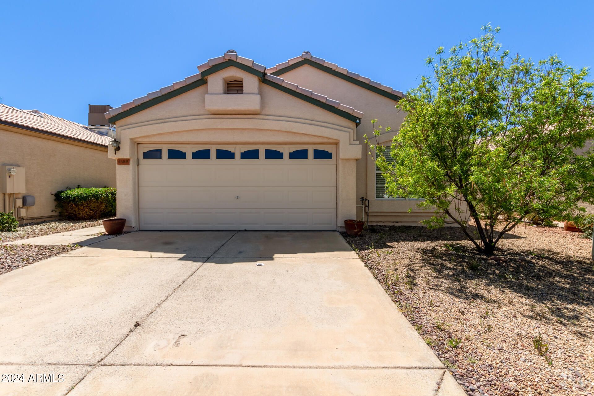 4389 E Hartford Avenue