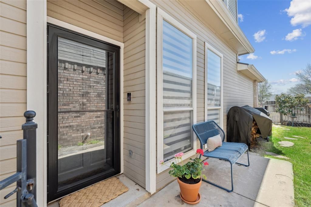 1921 Maplewood Trail