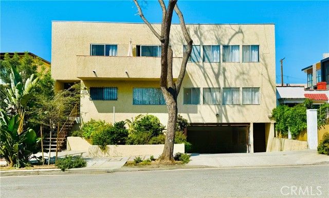 1235 N Formosa Avenue