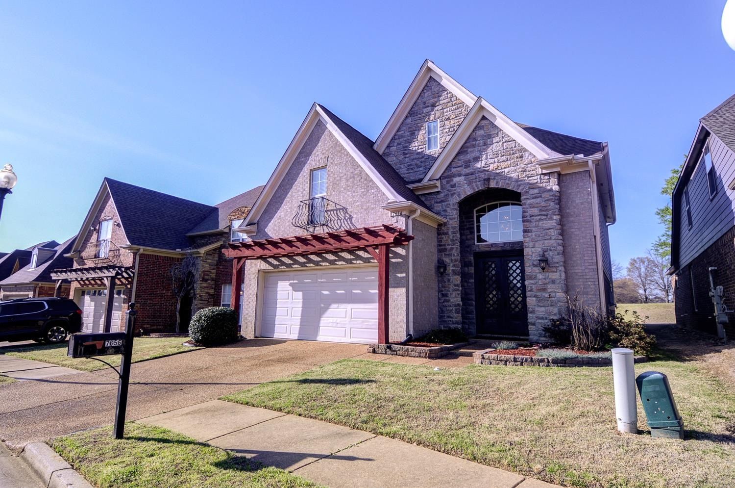 7656 Glen Laurel Way
