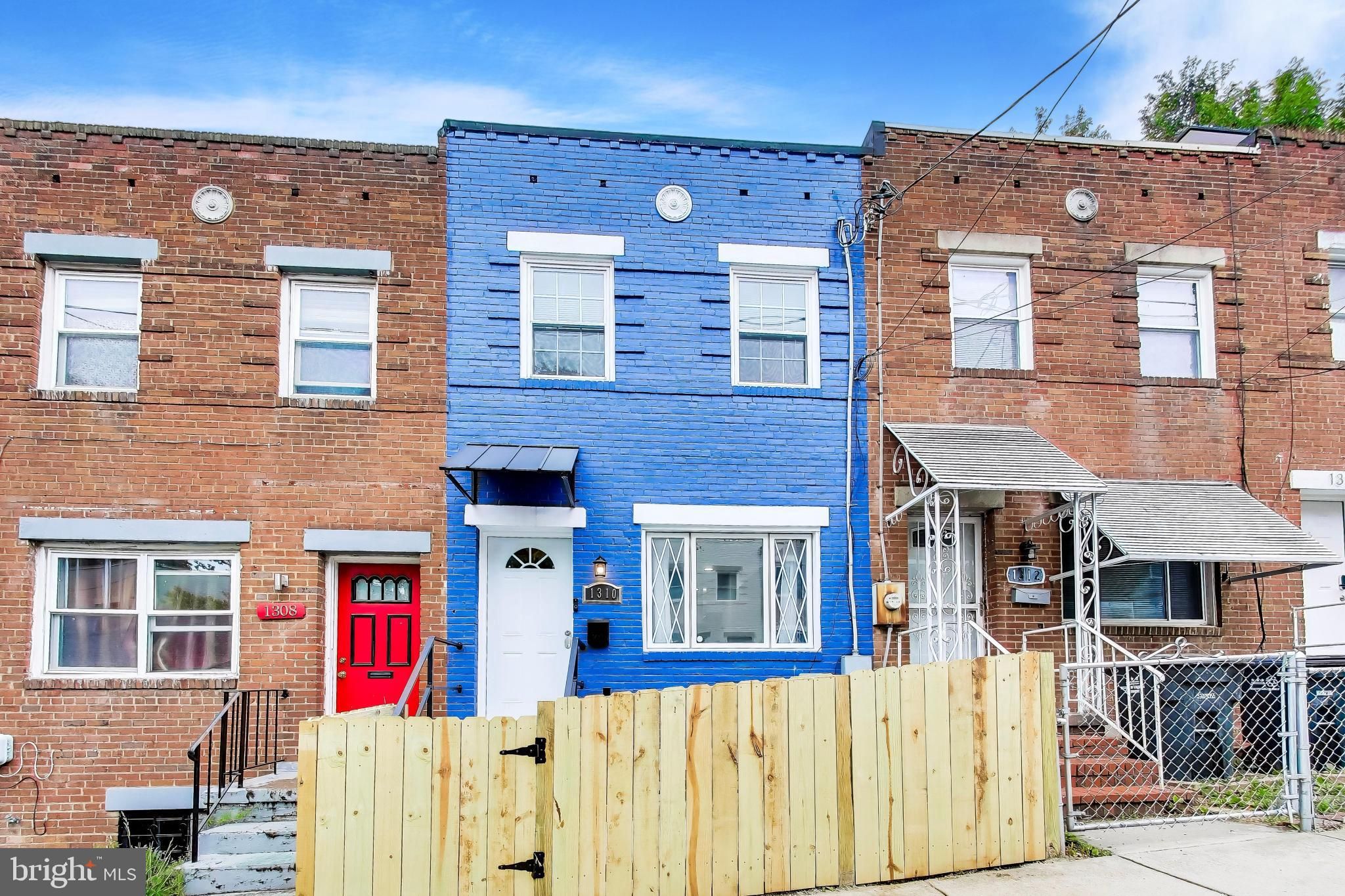 1310 Dexter Terrace Se