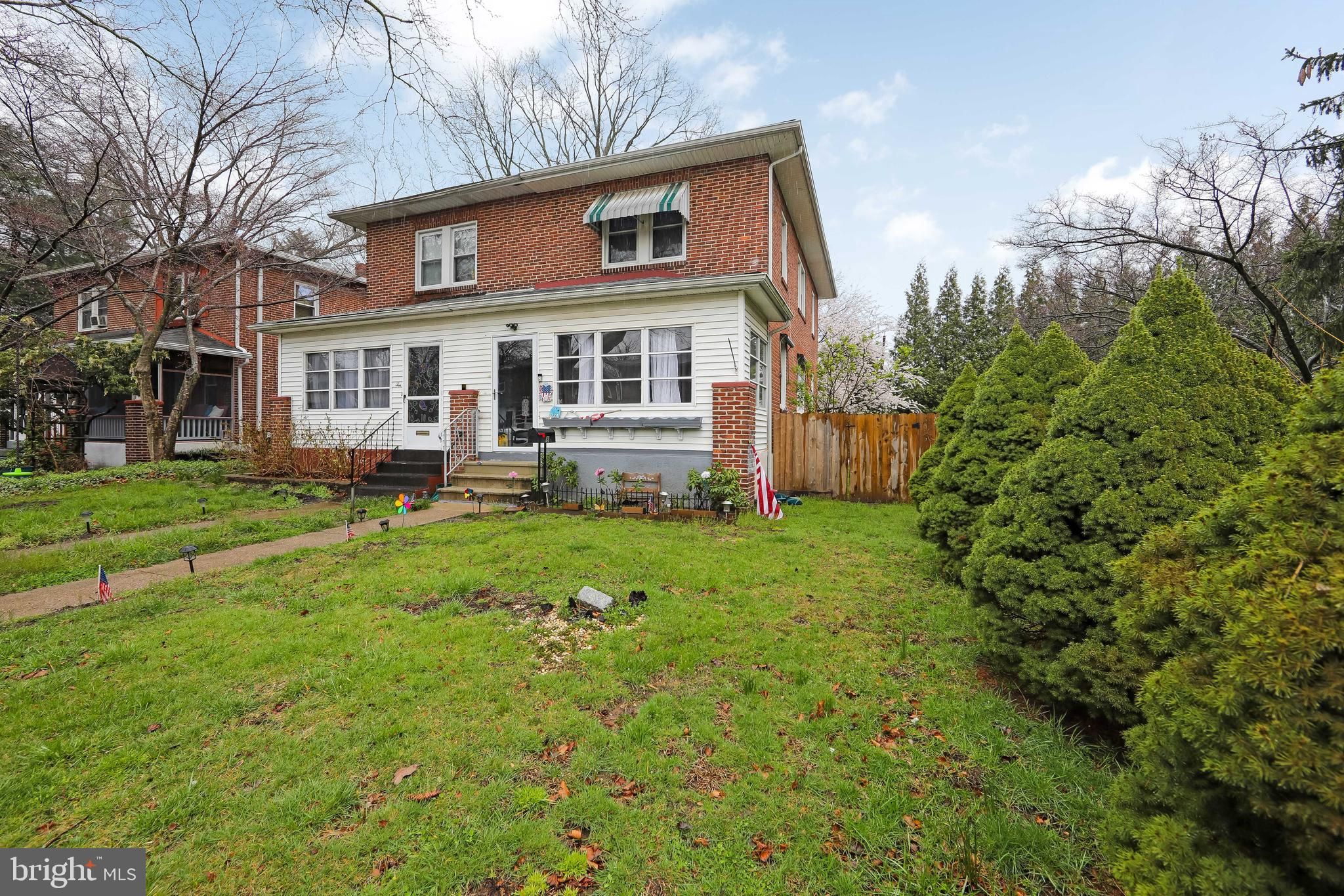 8 Laurel Avenue