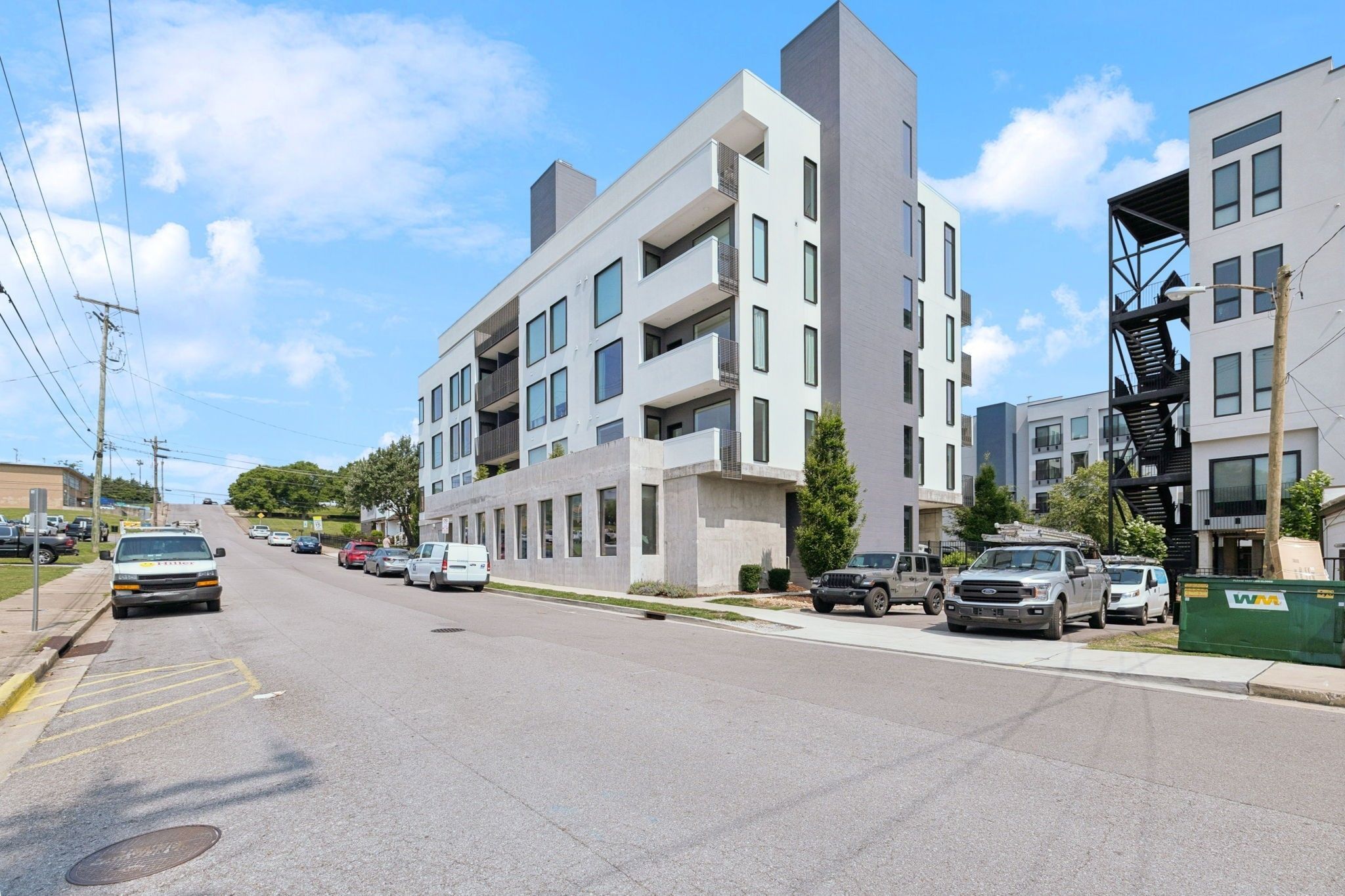 806 Olympic St 303