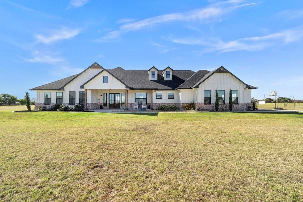 1215 Ropers Alley Road