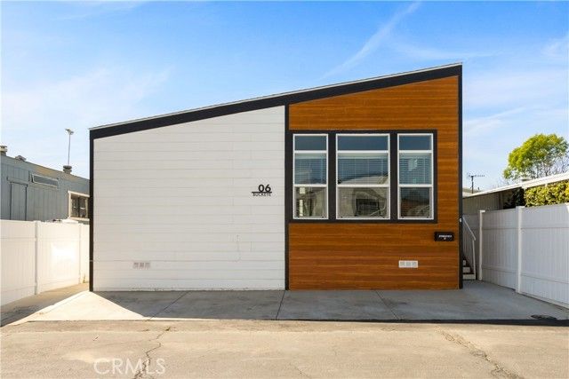 8250 Lankershim Blvd Buckeye 6