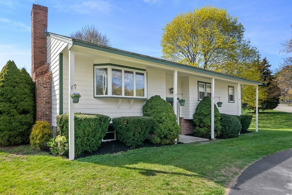 25 Old Farm Rd