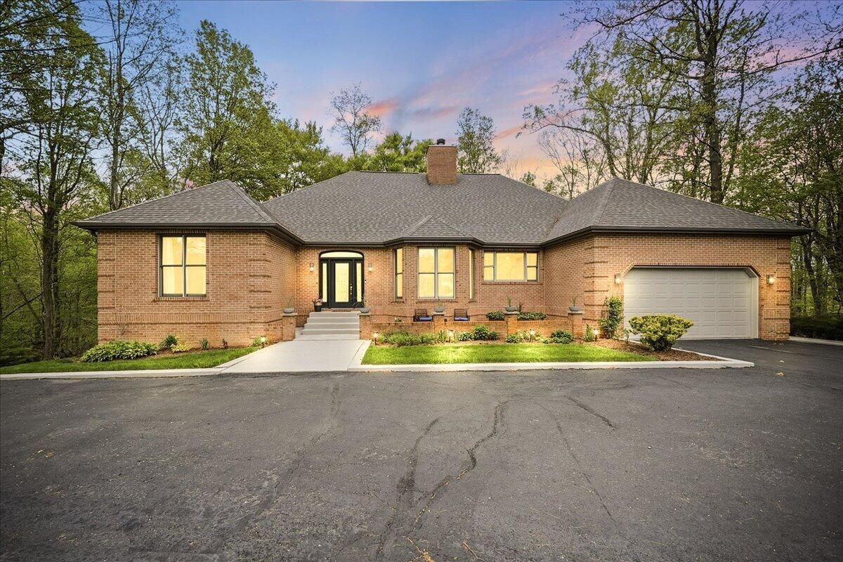 718 N Old Suman Road