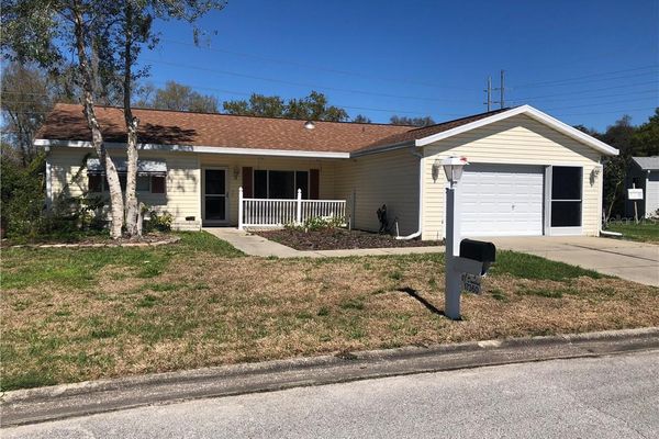 Spruce Creek South Summerfield Fl Homes For Sale Real Estate Neighborhoods Com