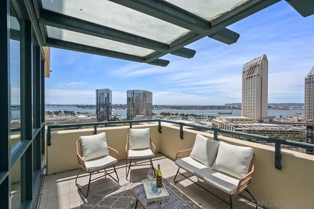 555 Front Street 1803