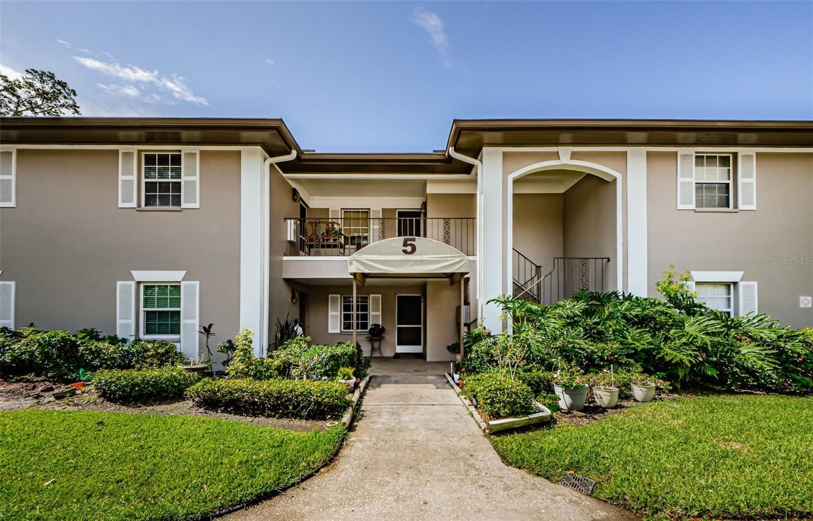 5265 E Bay Drive 521