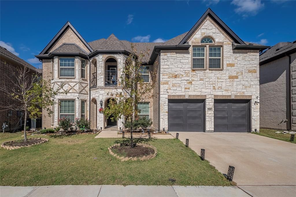 509 Christie Crossing