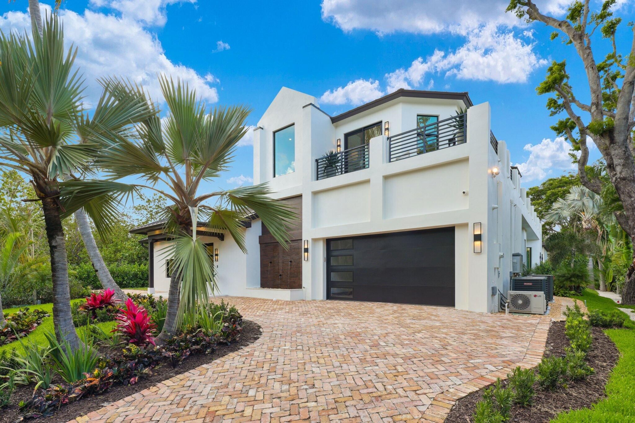 23 Coconut Lane
