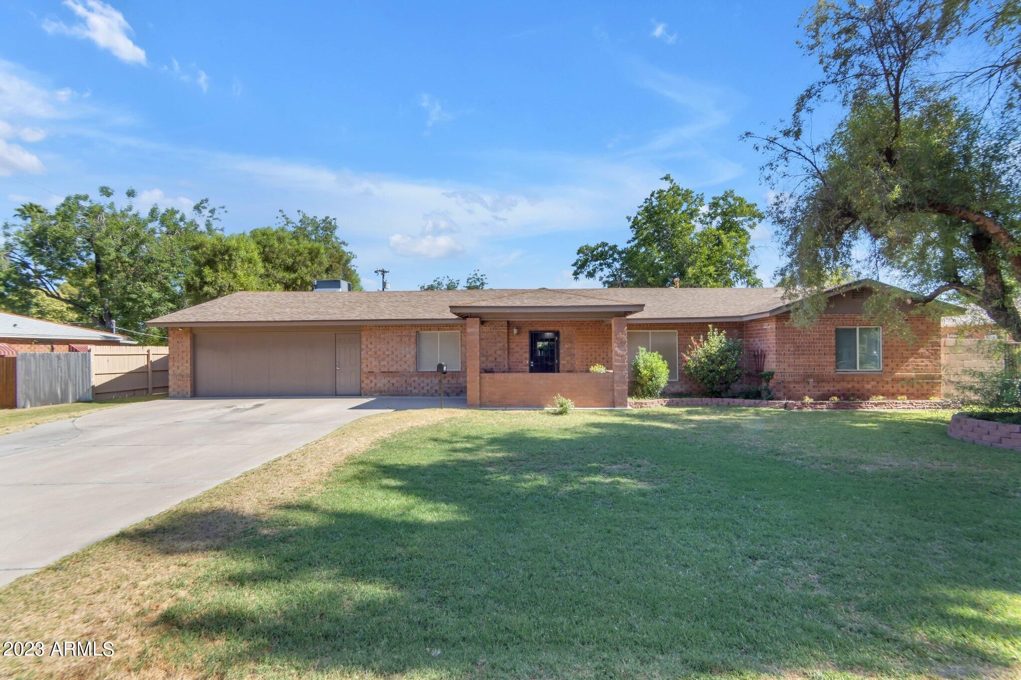 2226 E Fairmount Avenue