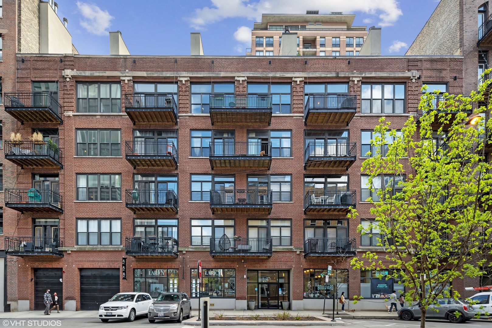 375 W Erie Street 410