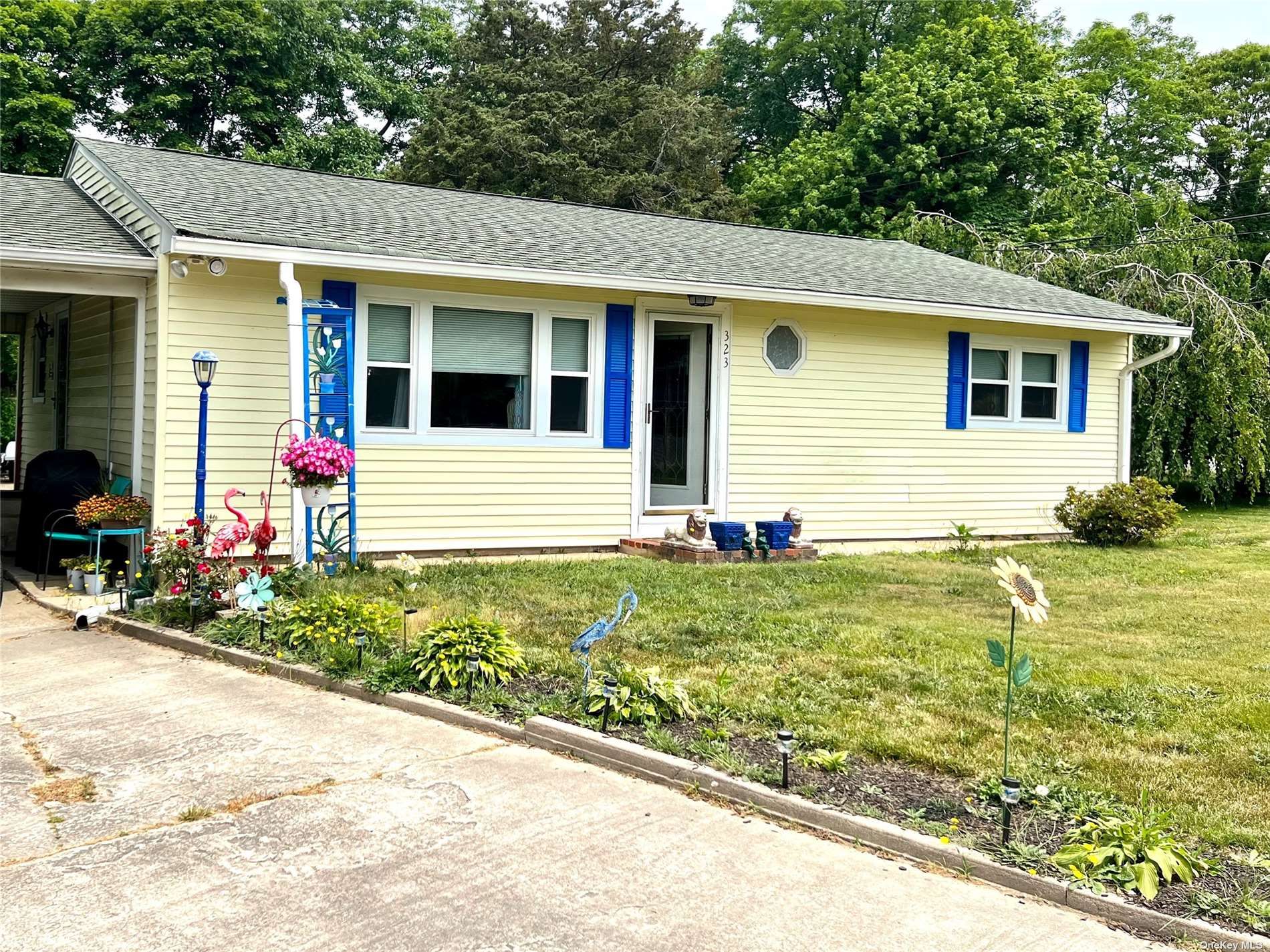 323 W Elm Road