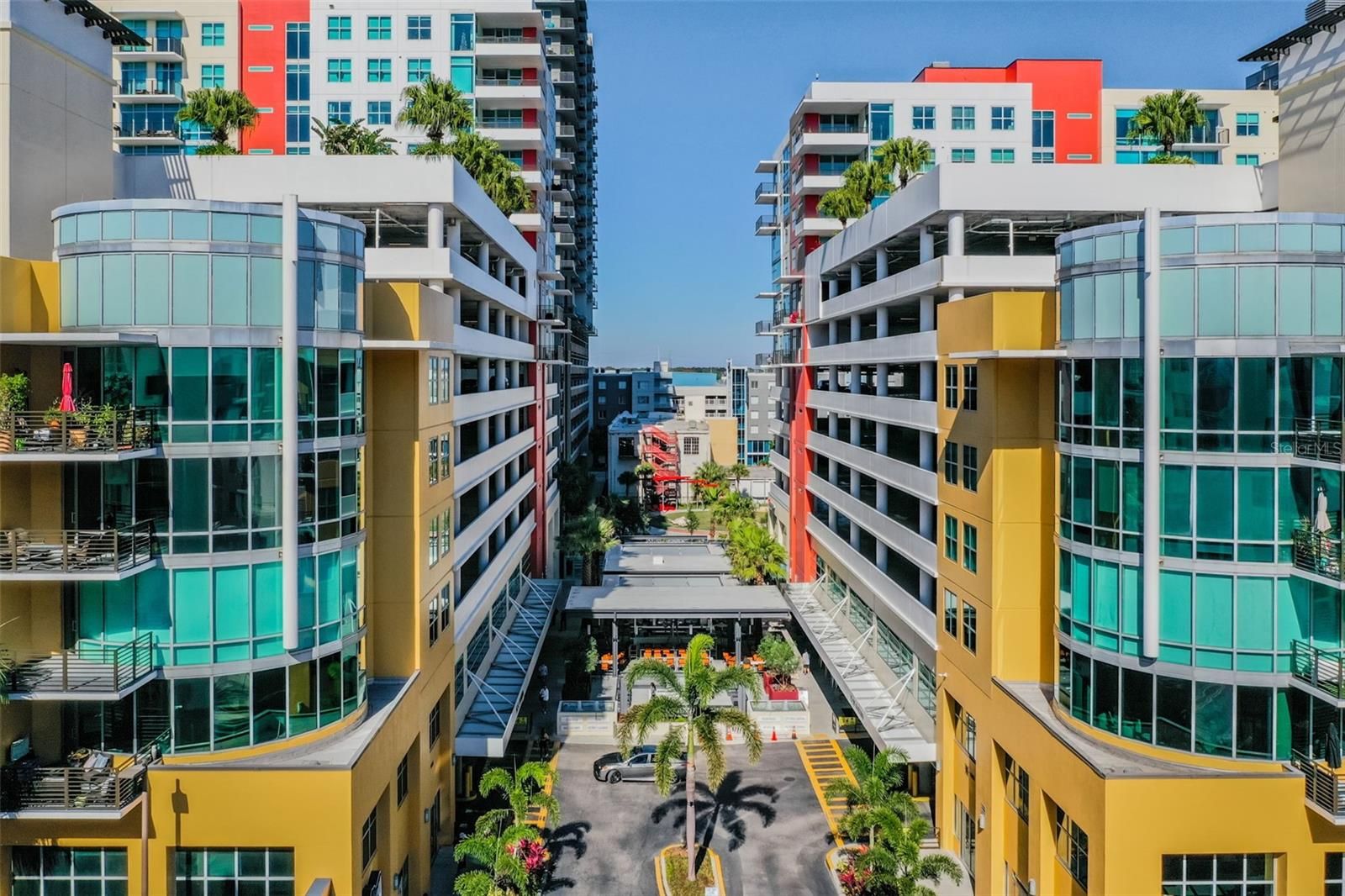 1120 E Kennedy Boulevard 1030