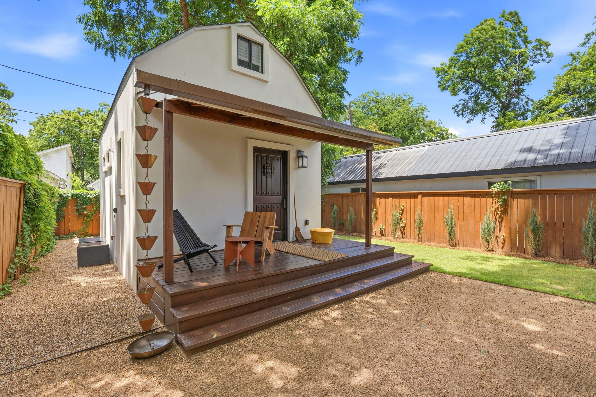 2519 E 4th Street 2