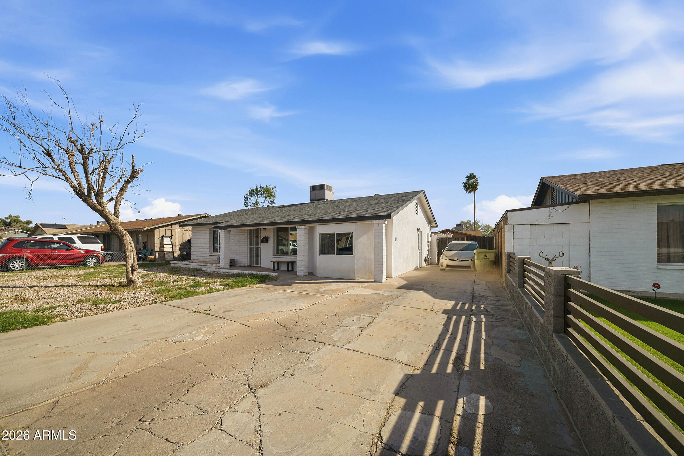 7811 W Oregon Avenue