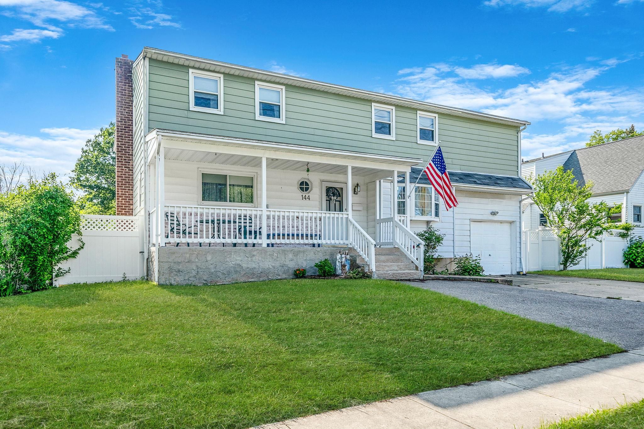 144 Roosevelt Avenue