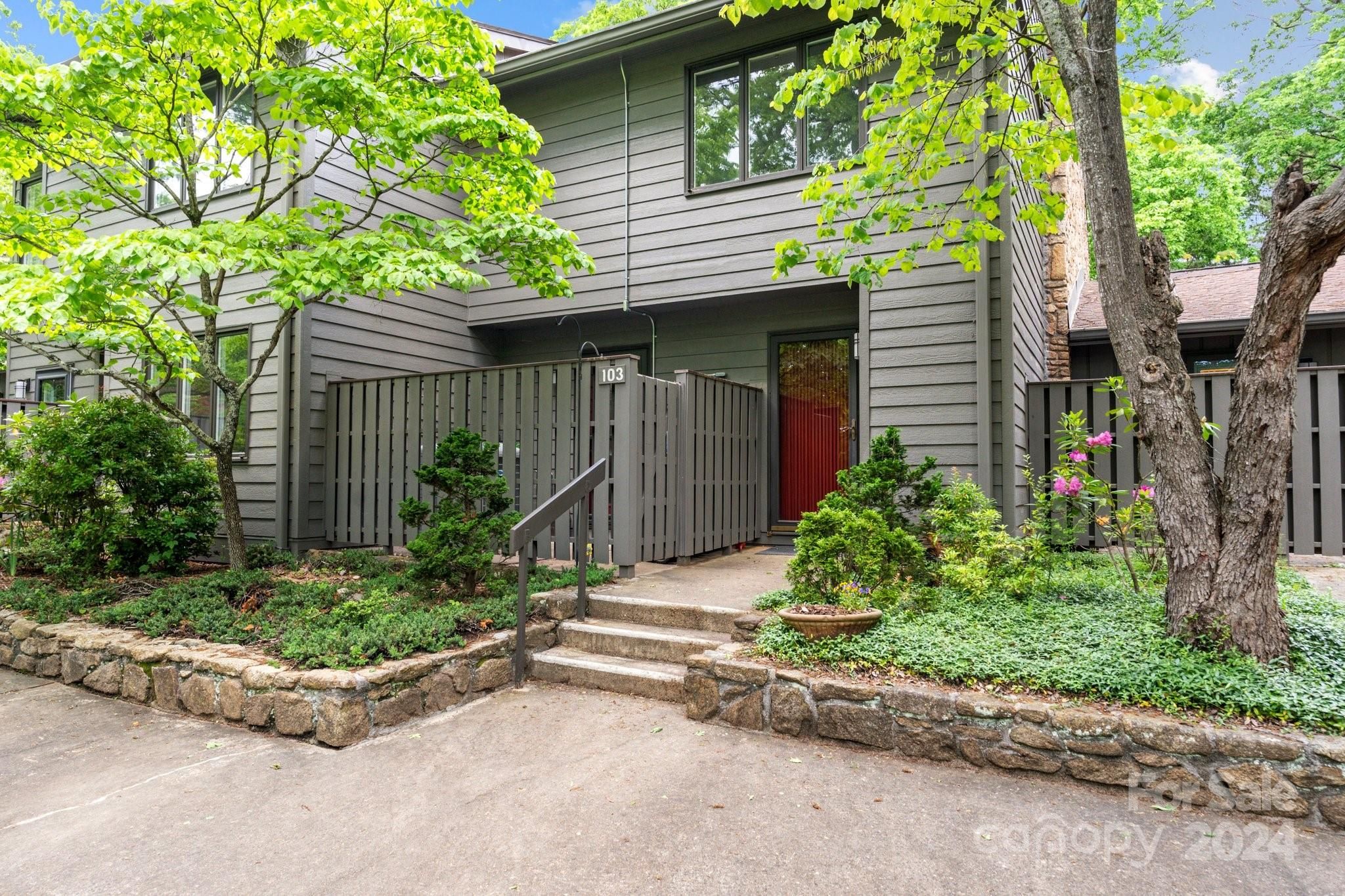 103 Crowfields Drive